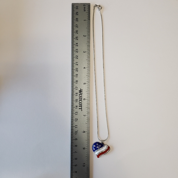 Exquisite Heart-Shaped Rhinestone Pendant Necklace - Dazzling Zinc Alloy Jewelry - Picture 7 of 7